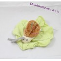 Doudou plat Escargot NATURE ET DECOUVERTES sur feuille verte 23 cm