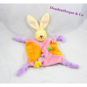 Doudou conejo plano Taf Toys rosa nariz roja corazón naranja 4 Nudos 30 cm