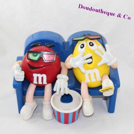 Distributor M-M'S m'ms red and yellow at the cinema 17 cm