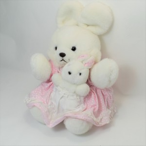 Peluche lapin SAMSUNG  blanc et son bébé robe rose à dentelle