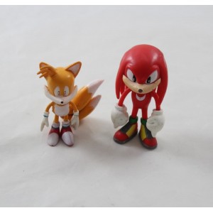 Lot de 2 figurines Sonic SEGA renard Tails et hérisson rouge Knuckles jeu vidéo