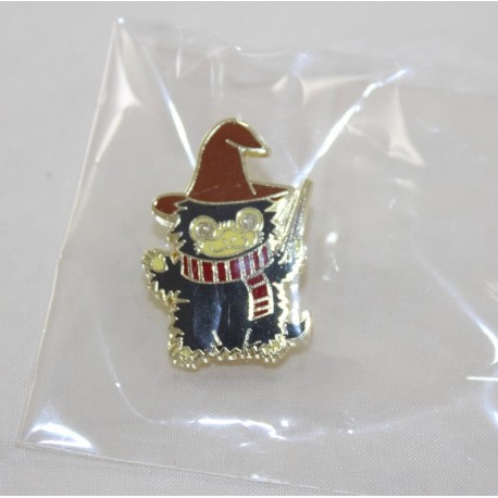 Pin's Niffleur Harry Potter avec chapeau écharpe et baguette de harry