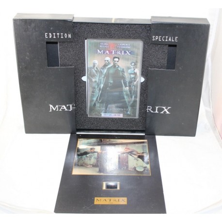 Coffret vhs Matrix WARNER BROS édition spéciale cassette + pellicule 1999 Coffret vhs Matrix WARNER BROS édition spéciale cassette + pellicule 1999