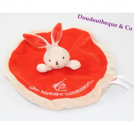 Doudou Kaninchen flach Cash-Einsparungen, die eine Geschichte beginnt... Werbung Doudou Kaninchen flach Cash-Einsparungen, die eine Geschichte beginnt... Werbung