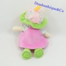 Bambola di peluche QUE DU BONHEUR abito rosa cappello verde 21 cm