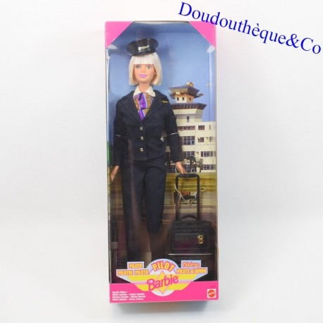 Poupée mannequin Barbie MATTEL Pilote Commandant de bord valise passeport 30 cm