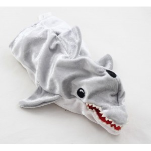 Peluche marionnette requin IKEA Klappar Vild gris argenté dauphin 24 cm