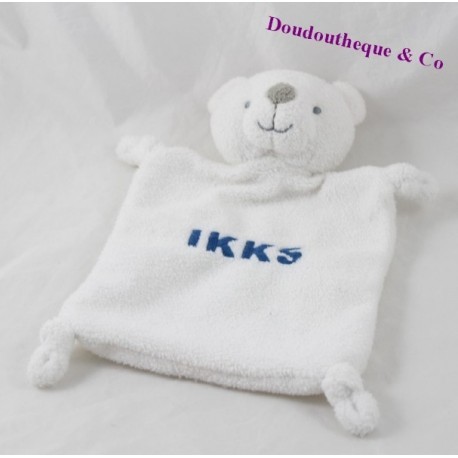 Doudou plat ours IKKS blanc écriture bleue 22 cm