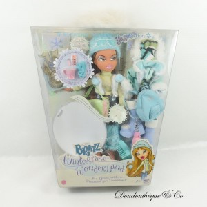 Model Doll Yasmin Bratz Wintertime Wonderland collection