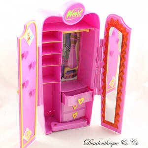 Armoire magique Winx MATTEL 2005 Winx Club parlante rose garde robe poupée 30 cm