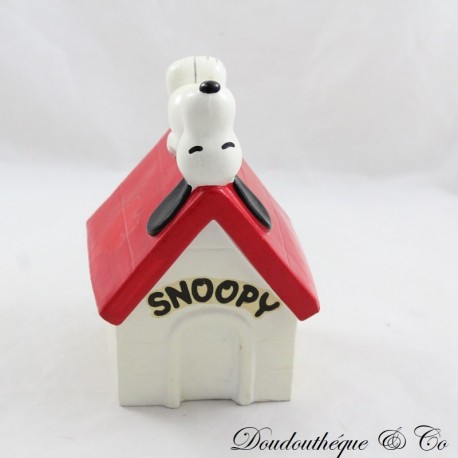 Sparschwein Snoopy UNIVERSAL STUDIOS auf seiner Nische liegend Erdnüsse 16 cm Sparschwein Snoopy UNIVERSAL STUDIOS auf seiner Nische liegend Erdnüsse 16 cm