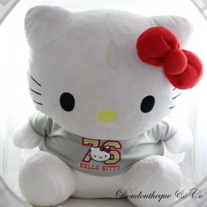 Peluche Hello Kitty SANRIO Tee Shirt gris 76