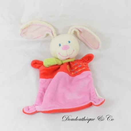 Doudou plat lapin NICOTOY rose et rouge écharpe croix 20 cm