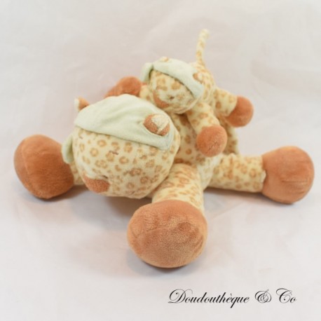 Peluche musicale léopard et son bébé NOUKIE'S Zimbo et Léo bandana vert 24 cm Peluche musicale léopard et son bébé NOUKIE'S Zimbo et Léo bandana vert 24 cm