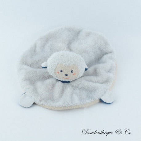 Rundes Schaf SUCRE graues Schaf Kuscheltier mit blauem Schal 21 cm Rundes Schaf SUCRE graues Schaf Kuscheltier mit blauem Schal 21 cm