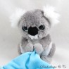 Kuscheltier Koala PLUSH & CO graues Einstecktuch blau große Augen 20 cm